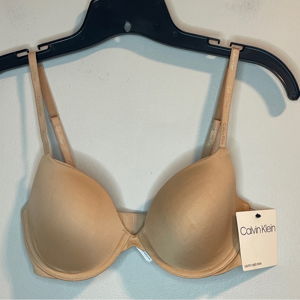 Calvin Klein Lightly Lined Demi Nude Bra